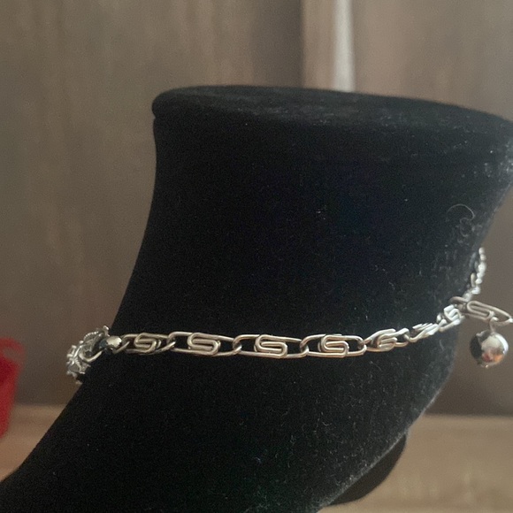 - Lisner Silver Tone Blue and Clear Rhinestones Necklace - Picture 6 of 10